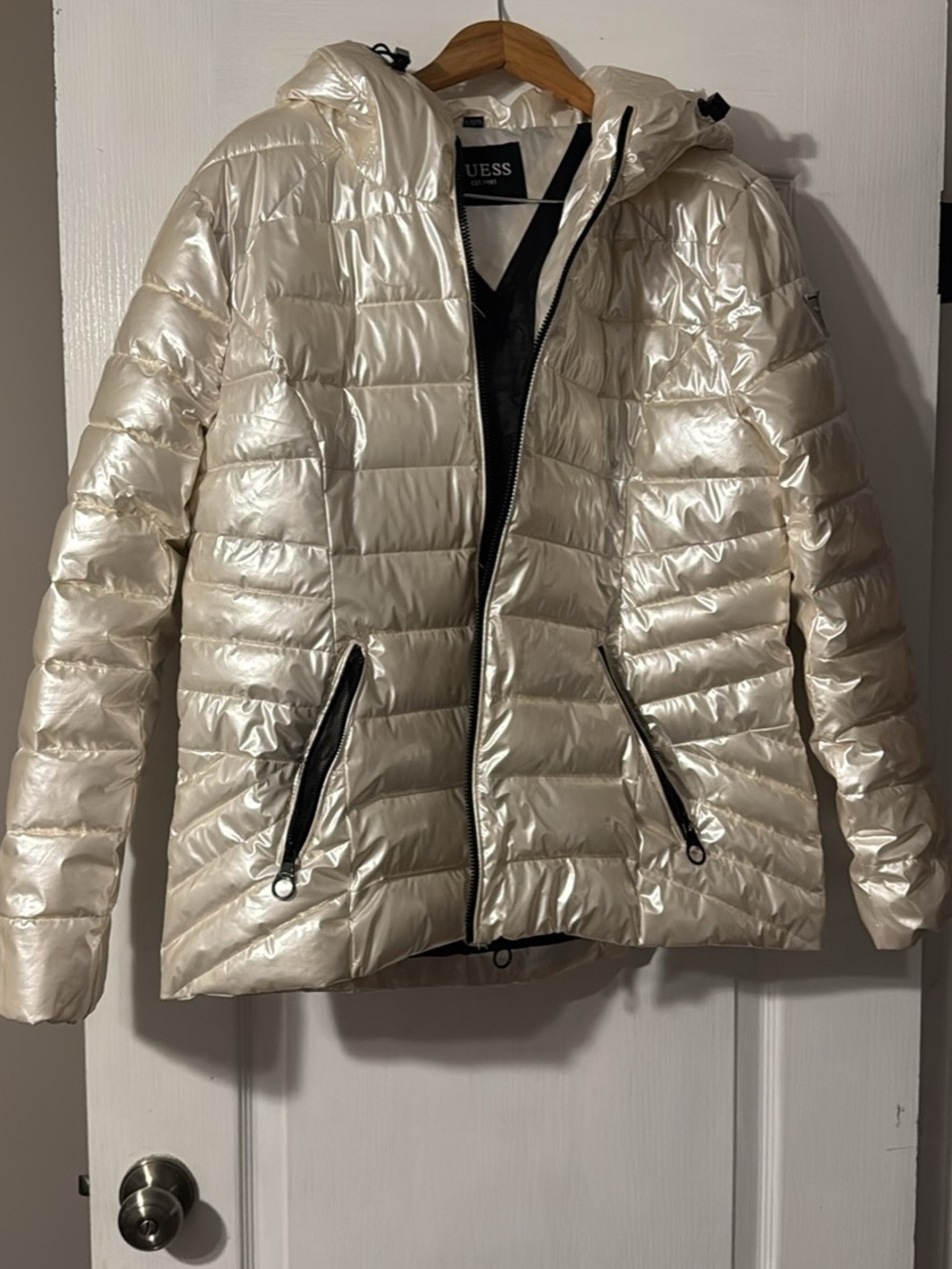 Guess Pearl-Gloss Ivory Puffer Jacket with Hood